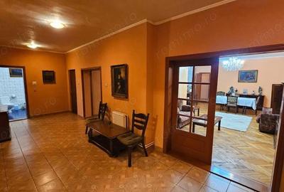 Casă cu 4 camere în Democrației - 13