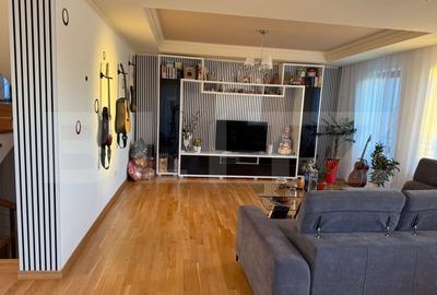Duplex cu 5 camere cu Canalizare în Borhanci - 15