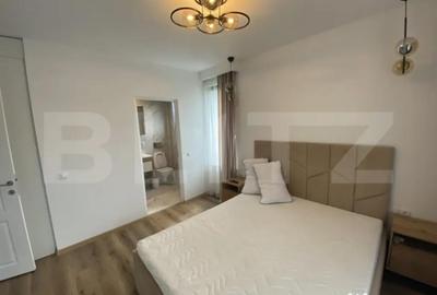 Apartament cu 4 camere decomandat în Central - 2