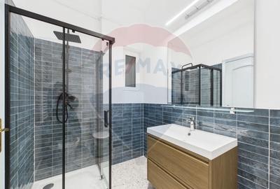 Casă cu 7 camere cu Teren 400 Mp în Central - 20