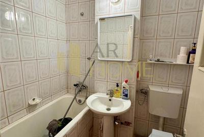 Vanzare apartament 4 camere, boxa si garaj propriu, in Ploiesti, zona Bd. Castanilor - 17