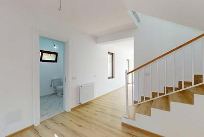 Casa Duplex cu 3 dorm.+ Dressing + Panouri Solare! Cu 2 intrari! - 2