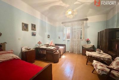 Casă cu 5 camere cu Canalizare în Lunei - 10