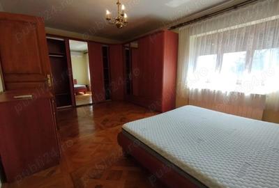 Casă cu 6 camere cu Teren 450 Mp în Central - 7