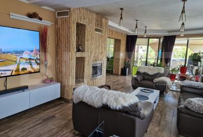 Casa 3 camere, 400mp, Unirii