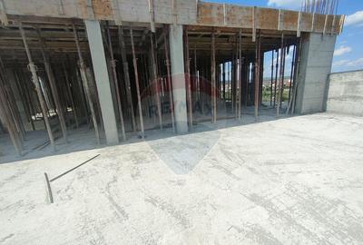 Apartament de vanzare cu gradina - 1