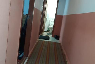 APARTAMENT DECOMANDAT 3 CAMERE - 9