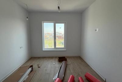 Duplex cu 5 camere cu Canalizare în Moșnița Nouă - 11
