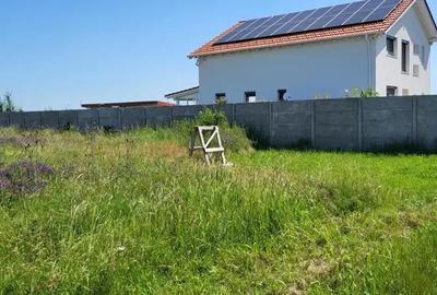 Teren de 718 mp, în Săcălaz