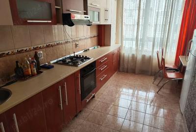 De vanzare apartament zona uta ared - 3