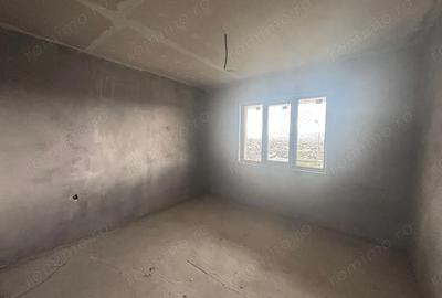 Casă cu 4 camere cu Teren 500 Mp în Nazna - 6