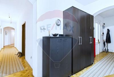 Casa 15 camere de vanzare zona Universitate + spatiu comercial parter - 12