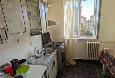 Apartament cu 2 camere decomandat în Calea București - 4