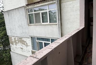 Apartament cu 3 camere semidecomandat în Satu Nou - 2