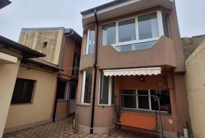 Capitol, imobil P+1, IDEAL BIROURI, 150 mp., curte - 1