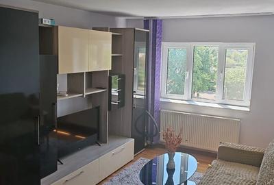 Apartament cu 2 camere decomandat în Micro 12 - 2