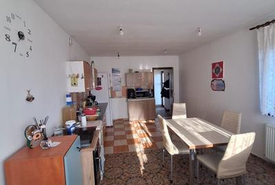 Casă cu 5 camere cu Teren 717 Mp în Central - 14