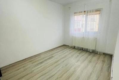 Apartament cu 2 camere semidecomandat în Central - 3