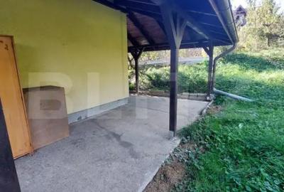 Casă cu 4 camere cu Teren 1000 Mp în Central - 1