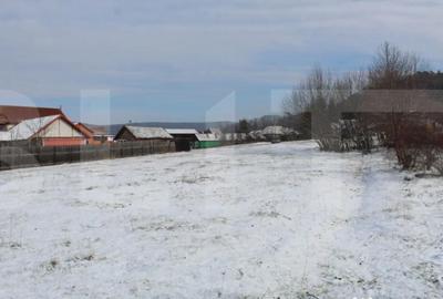 Teren de 4655 mp, în Central - 2