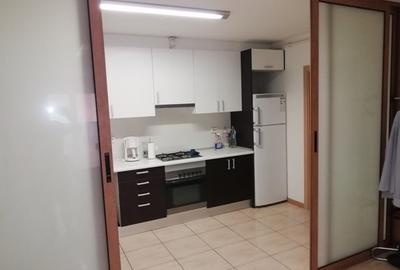 Apartament cu 3 camere decomandat în Basarabia - 4