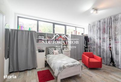 Casă cu 7 camere cu Teren 450 Mp în Central - 16