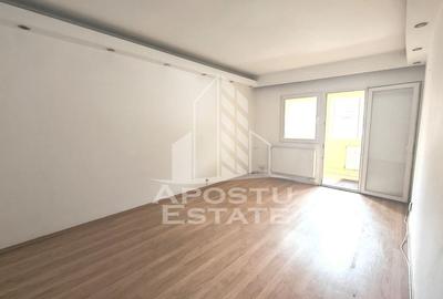 Apartament cu 2 camere decomandat în Torontalului