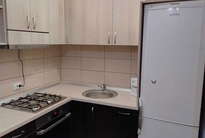 Garsonieră decomandată în Decebal - 2