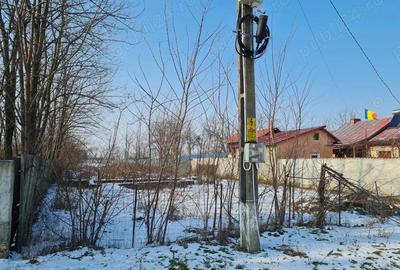Teren de 4214 mp, în Tomșani - 1