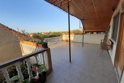 Apartament cu 2 camere decomandat în Ghirodei