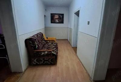 Vand casa Velenta zona Lotus