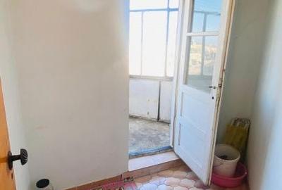 Apartament cu 3 camere decomandat în Dacia - 2