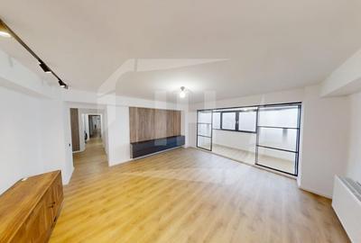 Apartament 4 camere, decomandat, garaj, cartier Zorilor
