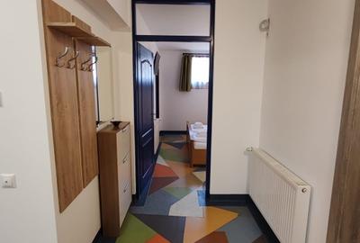 Inchiriez apartament - 2