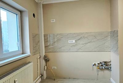 Apartament cu 3 camere decomandat în Apărătorii Patriei - 18