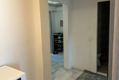 Apartament cu 3 camere decomandat în 1 Mai - 7