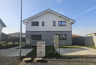 Casă cu 2 camere cu Teren 250 Mp în Giarmata - 4