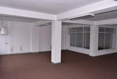 Spațiu comercial, de 740 mp, în Craiovei - 3