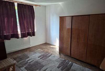 Apartament cu 2 camere decomandat în 7 Noiembrie