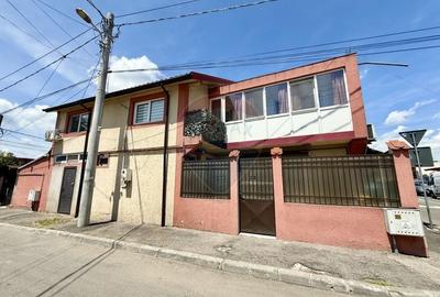 Casă cu 4 camere cu Teren 87 Mp în Ferentari