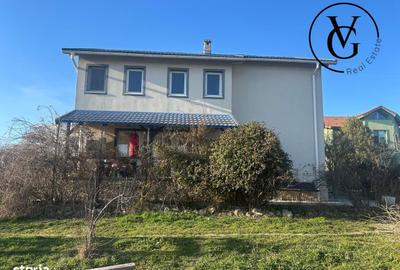 Casă cu 4 camere cu Teren 1254 Mp în Central