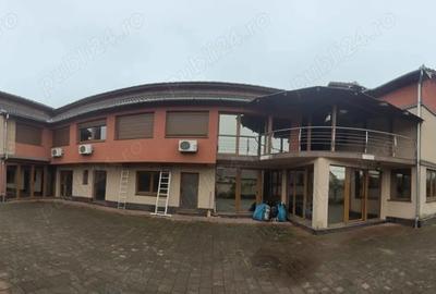 Imobil cu 3 case:C1 -3 nivele;C2-2nivele;C4-1 nivel;C3;C5;Piscina;Foisor - 10