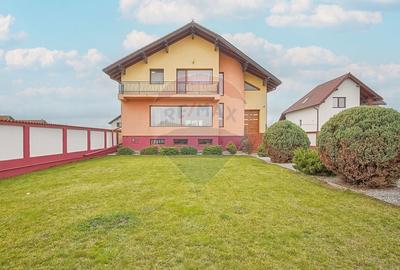 Casa spatioasa si eleganta, teren 1547 mp in Stupini - Comision 0 - 3