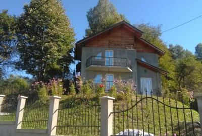 Casă cu 4 camere cu Teren 329 Mp în Bezdead - 14