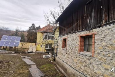 Casă cu 4 camere cu Teren 1683 Mp în Feleacu - 3