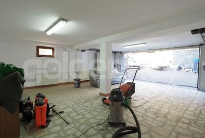 Vila spatioasa cu 13 camere | 572mp utili | 1321mp teren - 33