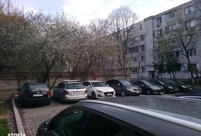 Apartament cu 2 camere semidecomandat în Est