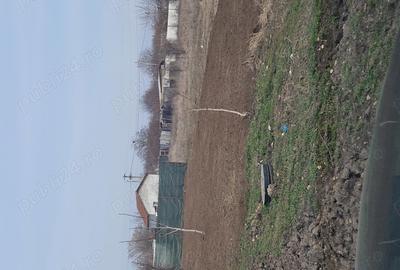 Teren de vanzare in Nanov. - 2