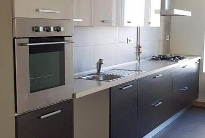 Apartament cu 3 camere decomandat, mobilat în Dristor