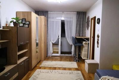 Garsonieră semidecomandată, mobilată în Titan